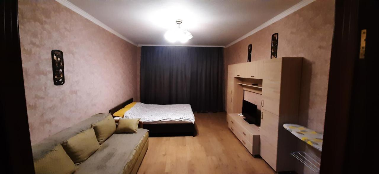 Cosy Flat Apartamento Kiev Exterior foto