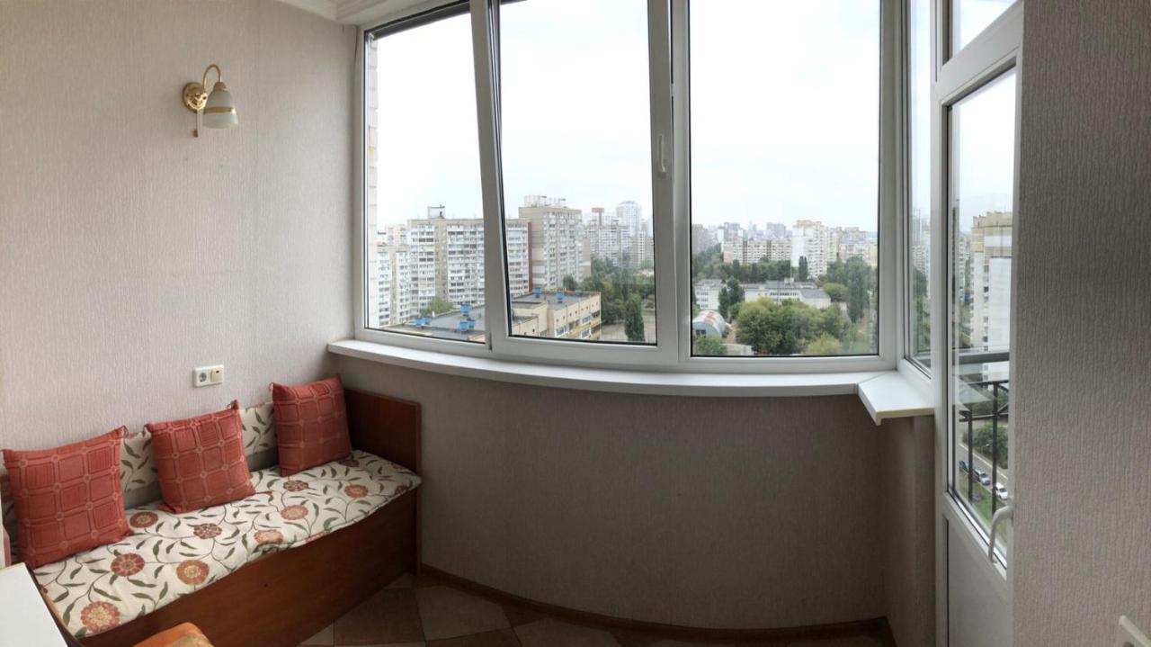 Cosy Flat Apartamento Kiev Exterior foto