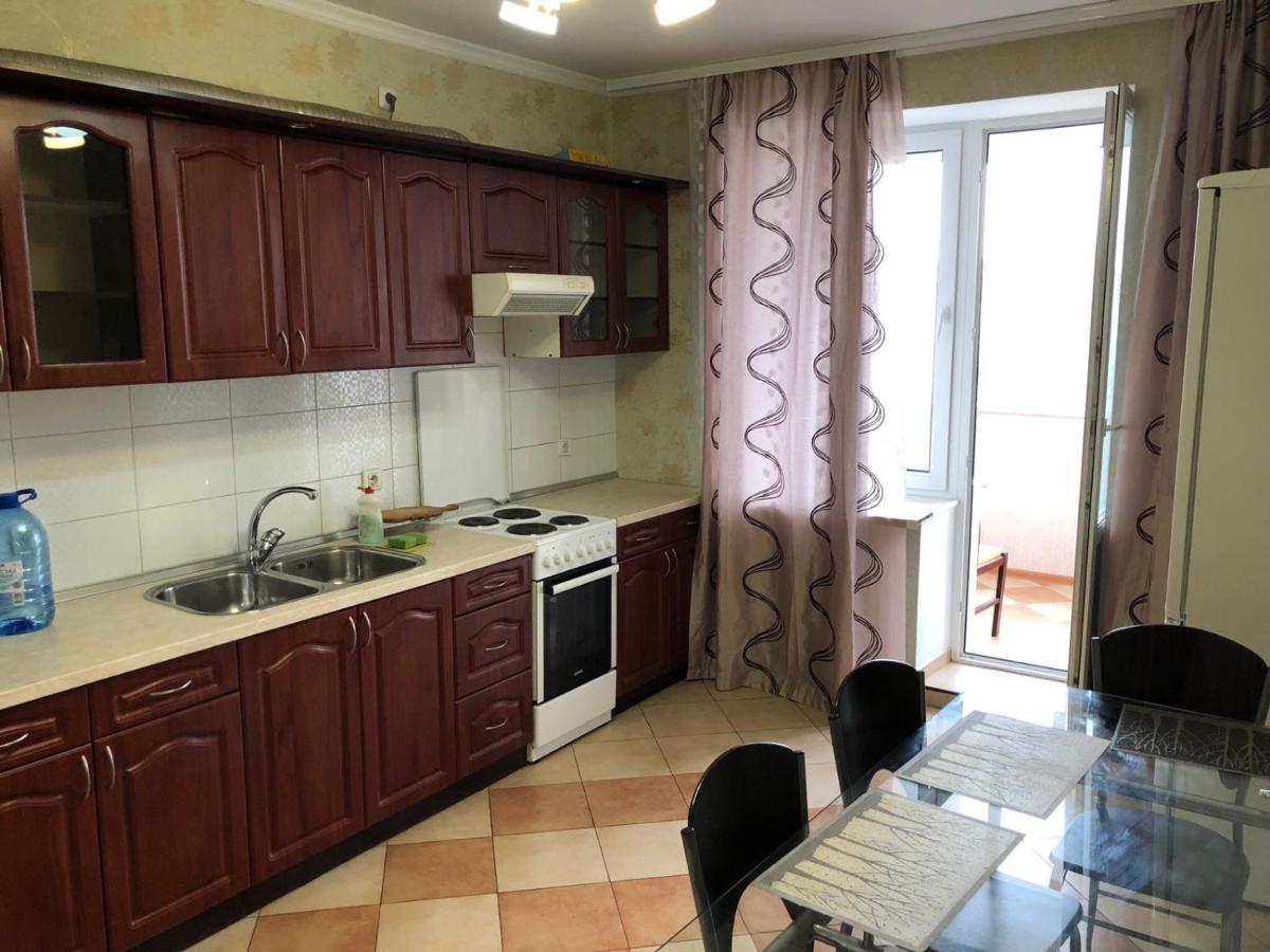 Cosy Flat Apartamento Kiev Exterior foto